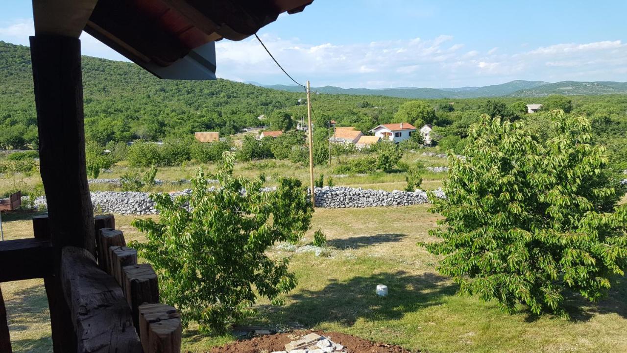 Patakun Holiday Home For 5, With Heated Pool Lecevica Exterior foto